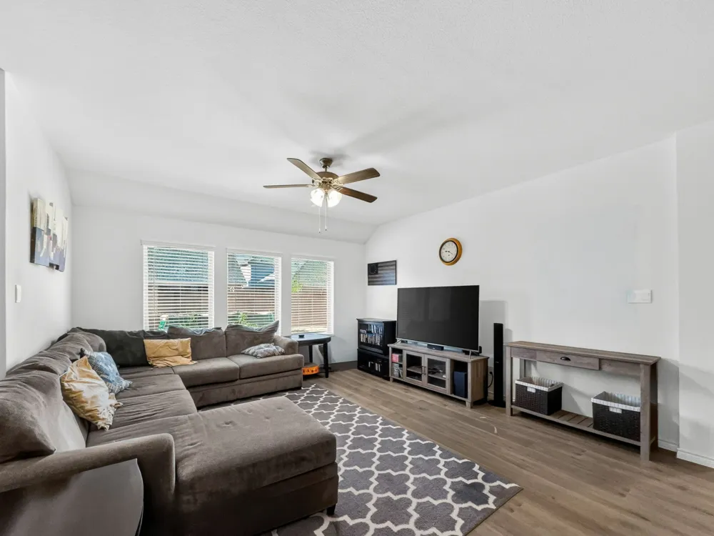 9824 Tin Star Street Aubrey, TX 76227