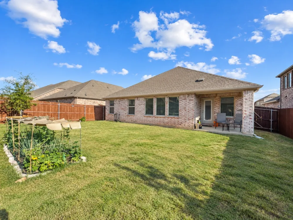 9824 Tin Star Street Aubrey, TX 76227