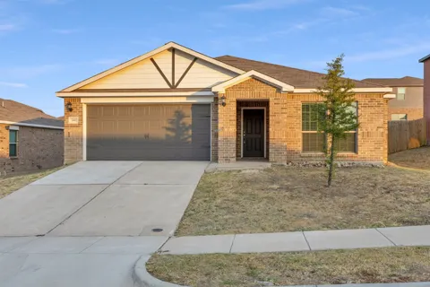 740 Saratoga Drive