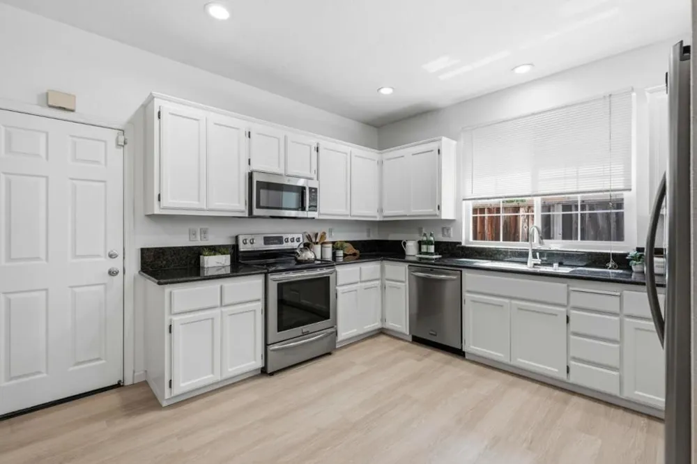 2227 Gadwall Court San Leandro, CA 94579