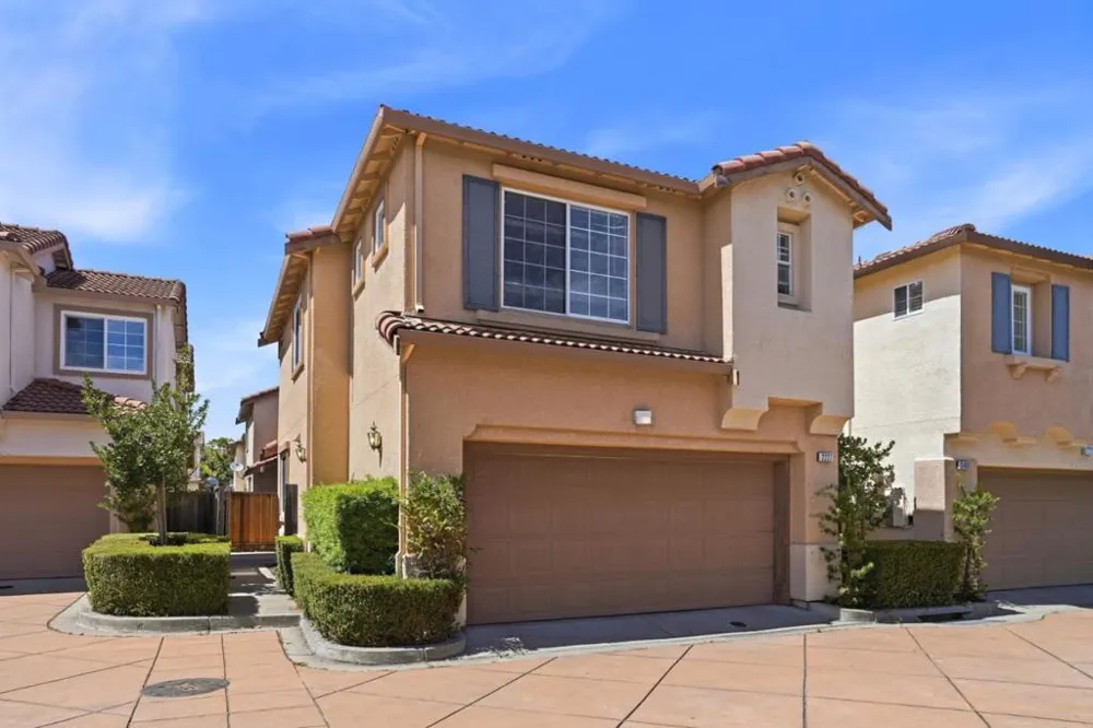 2227 Gadwall Court San Leandro, CA 94579