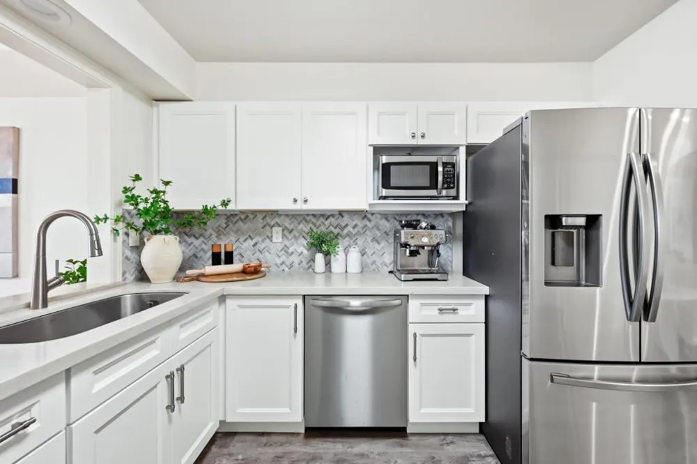 1500 Sherman Avenue #2E Burlingame, CA 94010