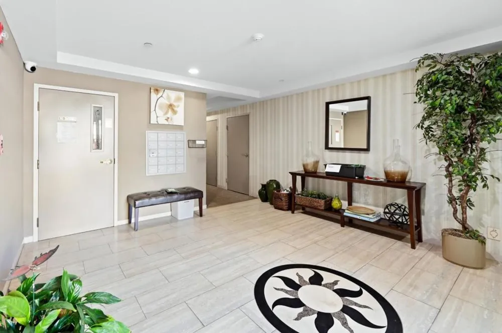 1500 Sherman Avenue #2E Burlingame, CA 94010