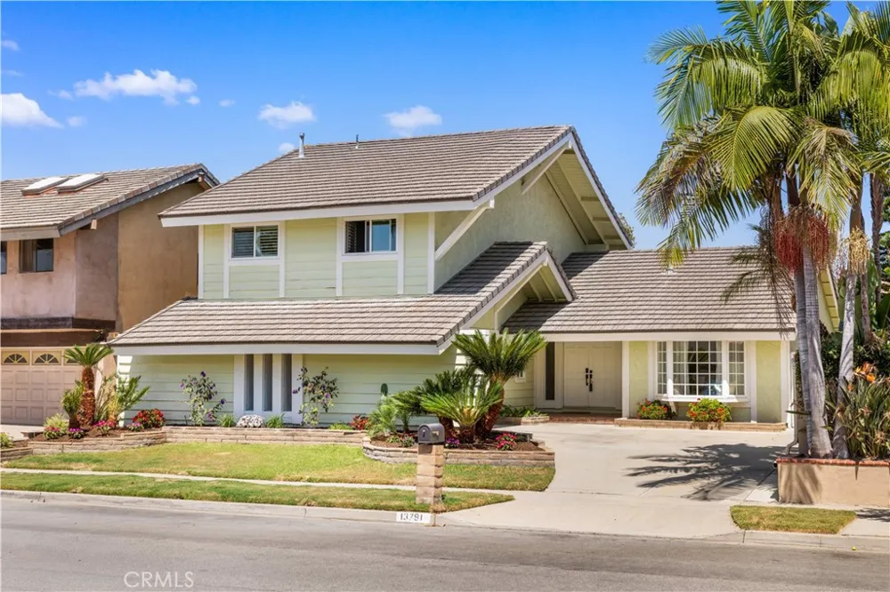 13791 Solitaire Irvine, CA 92620