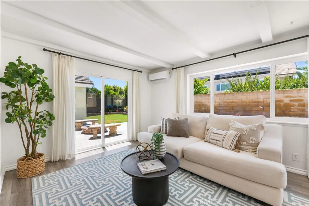 13791 Solitaire Irvine, CA 92620