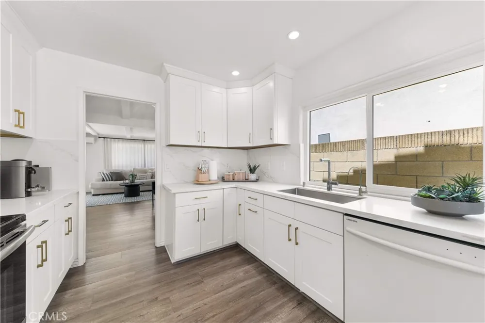 13791 Solitaire Irvine, CA 92620