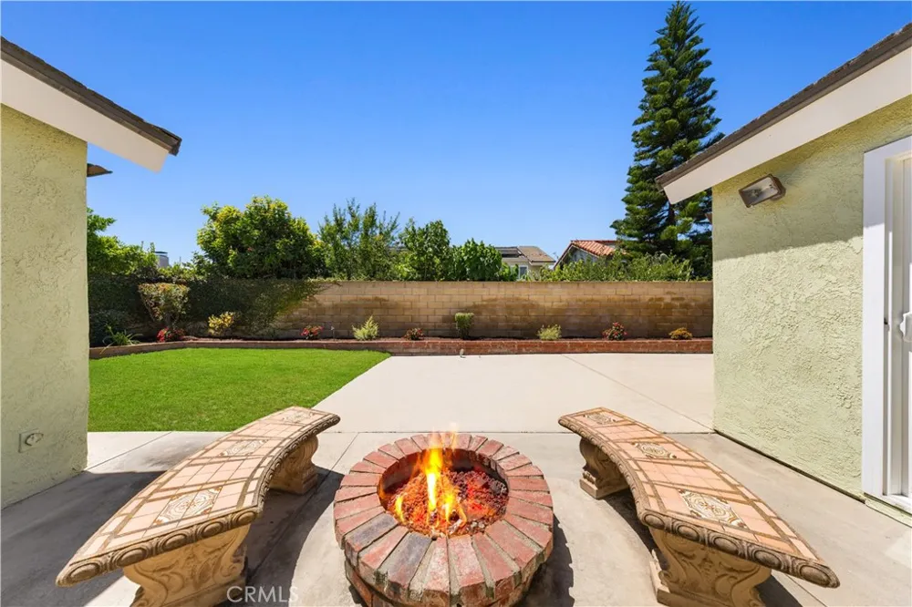 13791 Solitaire Irvine, CA 92620