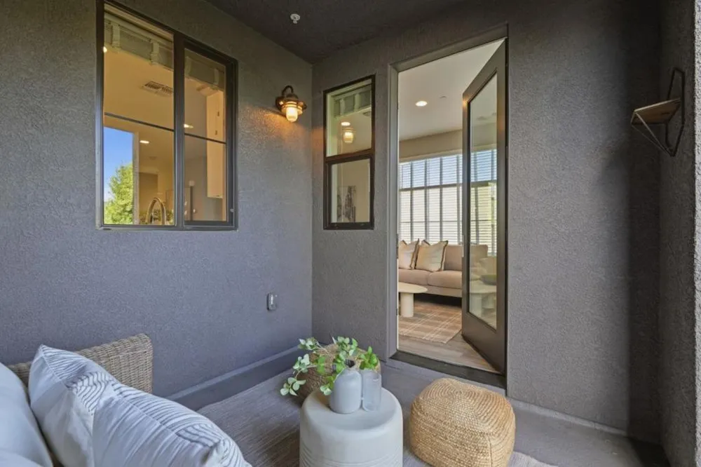 208 Railway Avenue Campbell, CA 95008