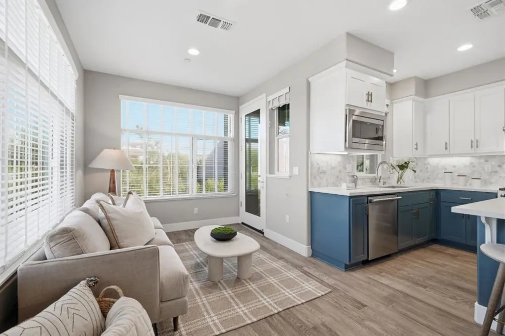 208 Railway Avenue Campbell, CA 95008