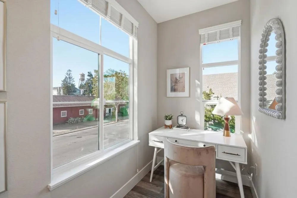 208 Railway Avenue Campbell, CA 95008