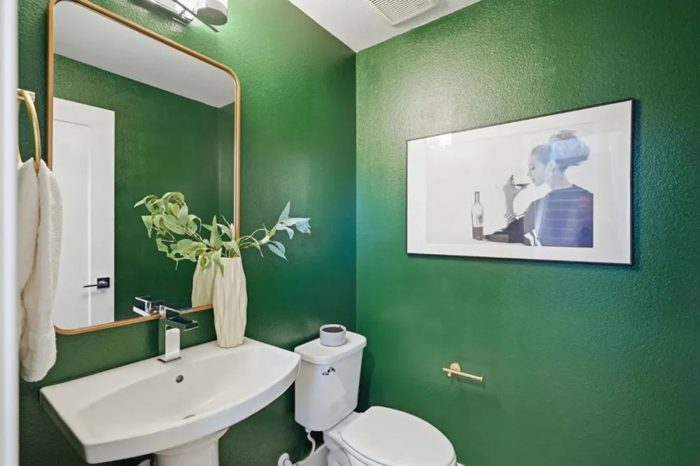 208 Railway Avenue Campbell, CA 95008