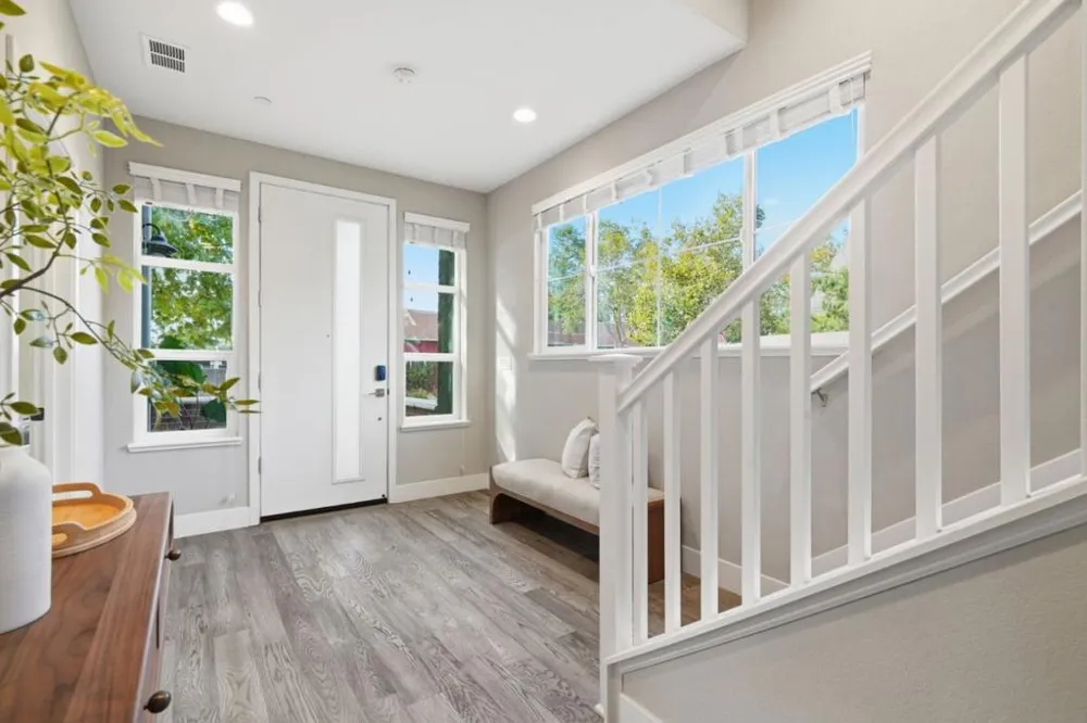 208 Railway Avenue Campbell, CA 95008