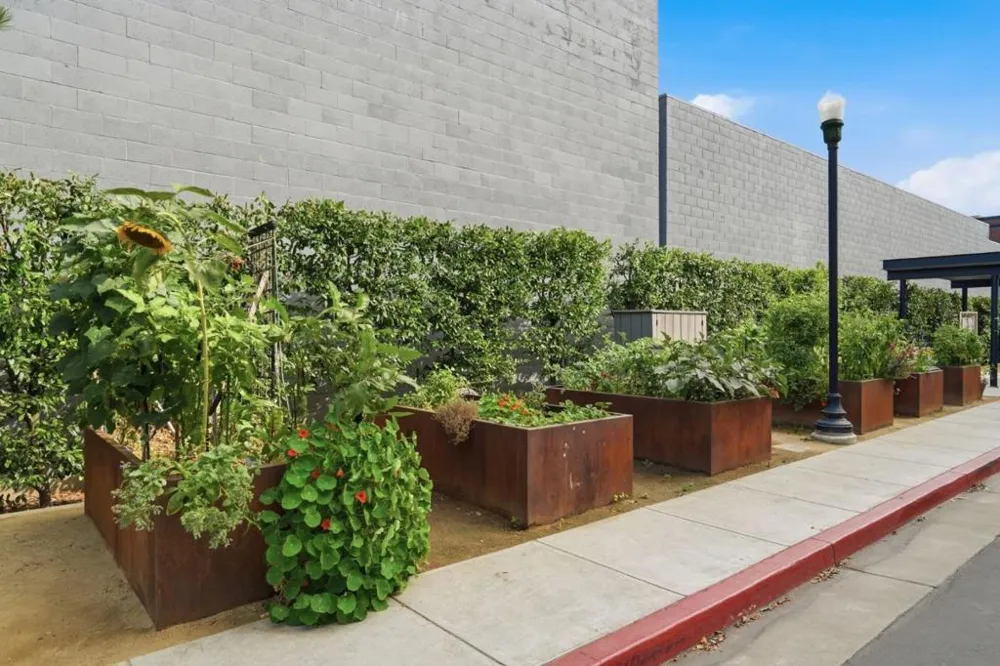 208 Railway Avenue Campbell, CA 95008