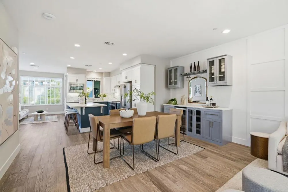 208 Railway Avenue Campbell, CA 95008