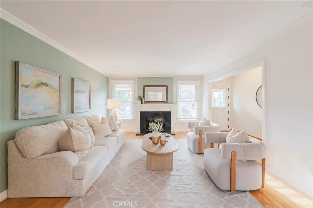 21892 Kaneohe Huntington Beach, CA 92646