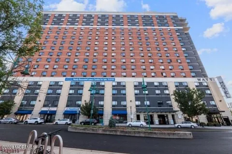 1 Carriage City Plaza #1503