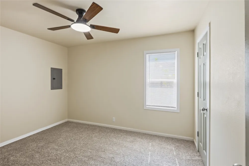 340 Oak Dewey, OK 74029