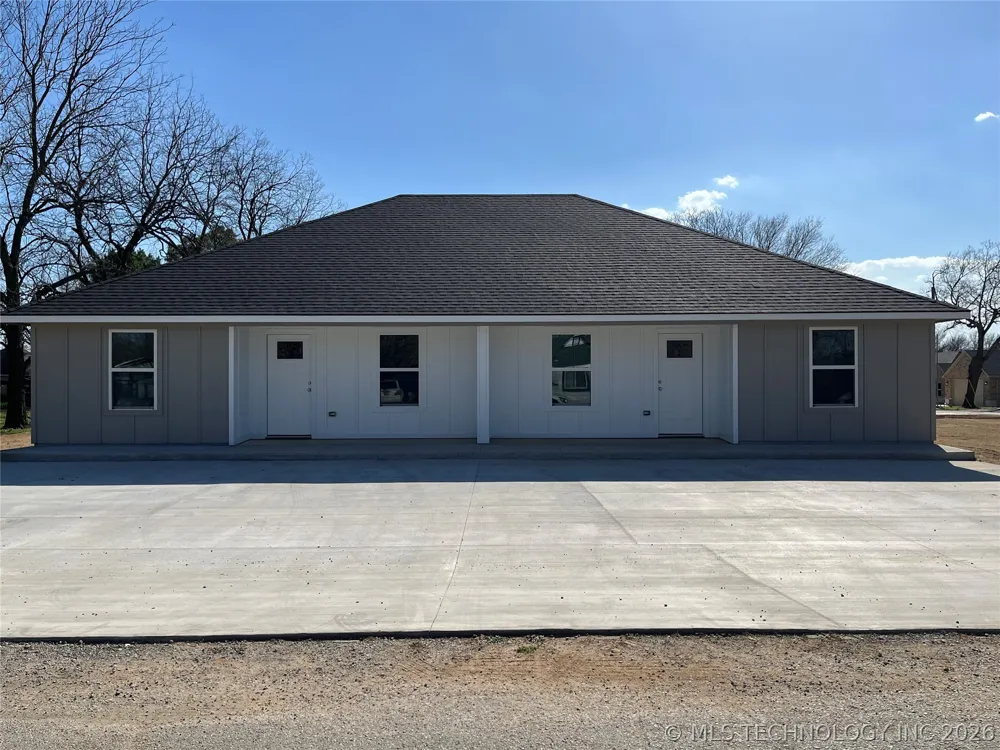 311 W Wilson Avenue Calera, OK 74730