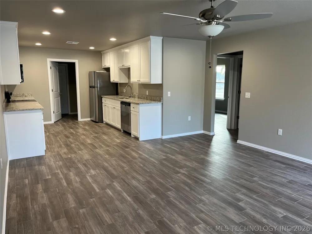 311 W Wilson Avenue Calera, OK 74730