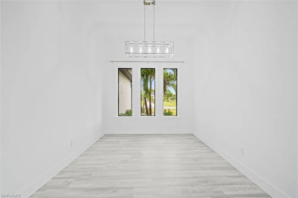 1124 SW 4th Lane Cape Coral, FL 33991