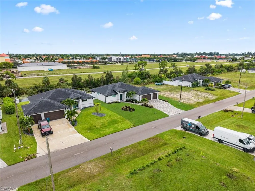 1124 SW 4th Lane Cape Coral, FL 33991