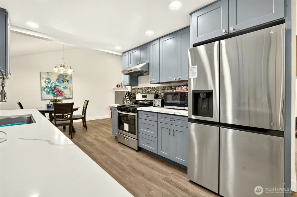 11527 113th Place NE Kirkland, WA 98033