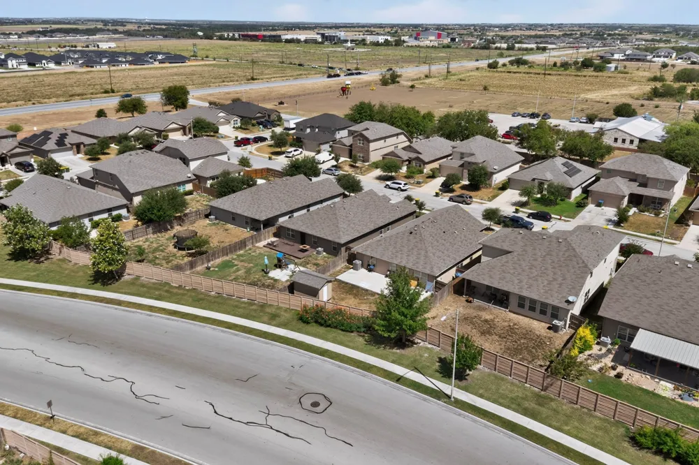 11612 Andesite Road Manor, TX 78653
