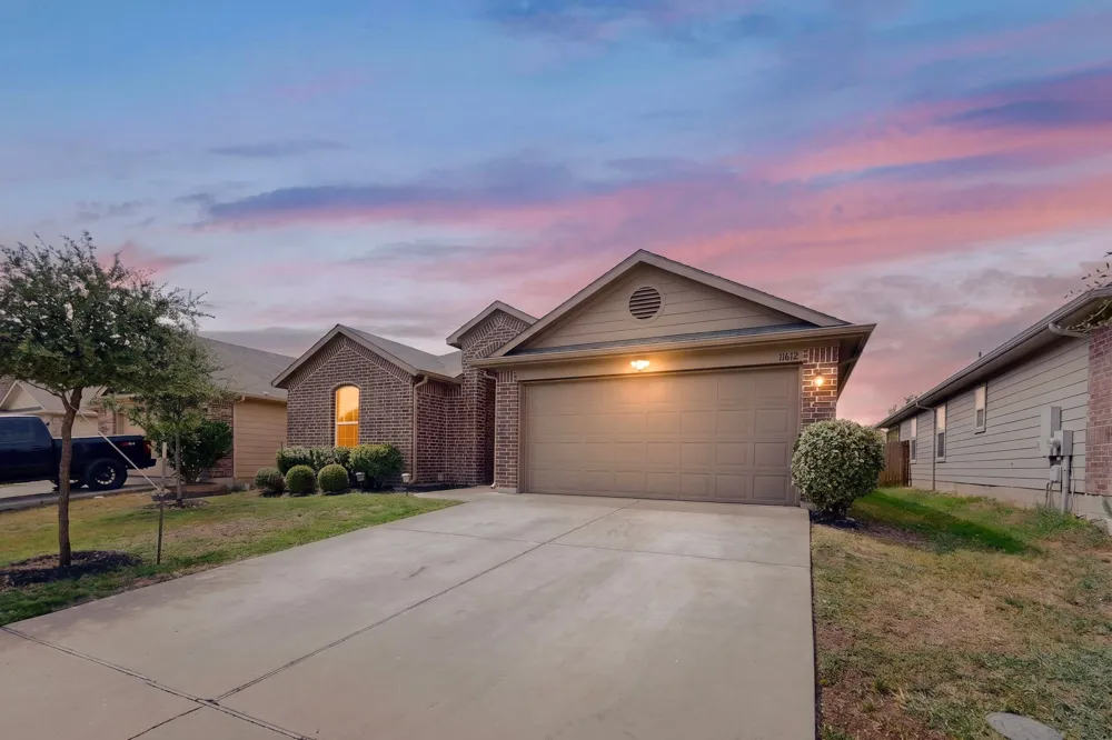 11612 Andesite Road Manor, TX 78653