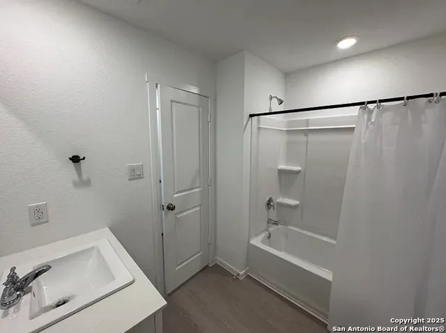 9718 JANEFIELD ML San Antonio, TX 78254