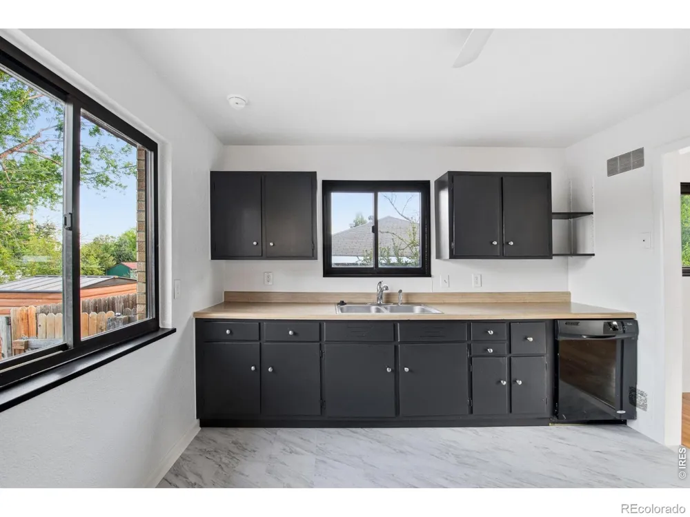 1518 Kimbark Street Longmont, CO 80501