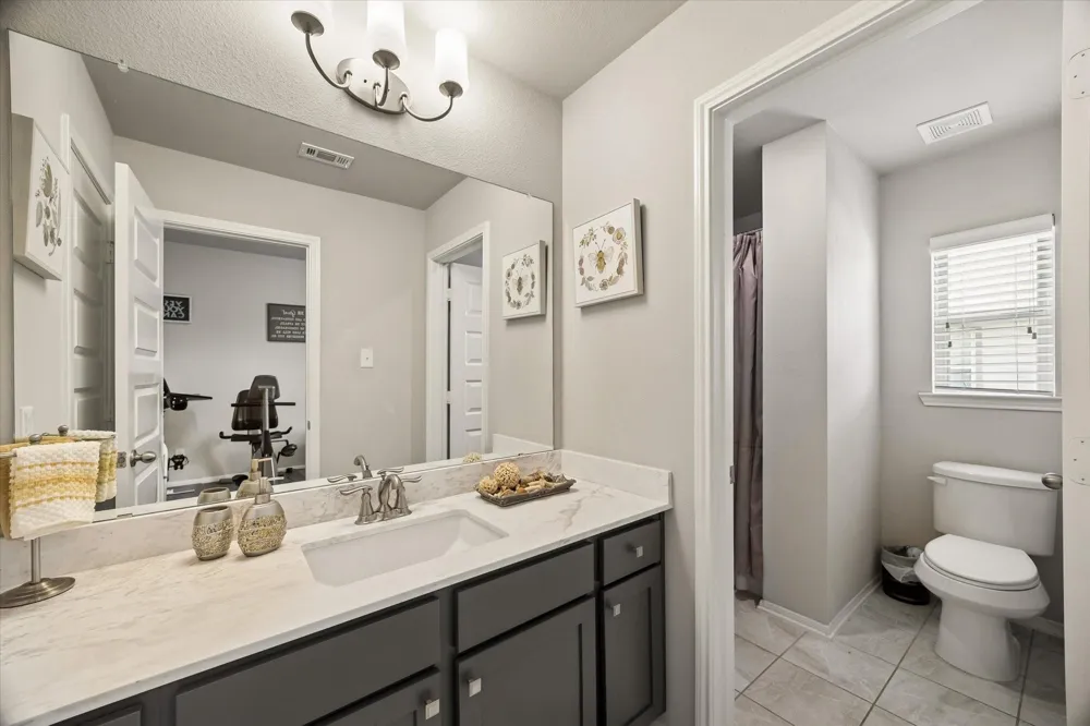 1907 Sapphire Pines Lane Rosenberg, TX 77469