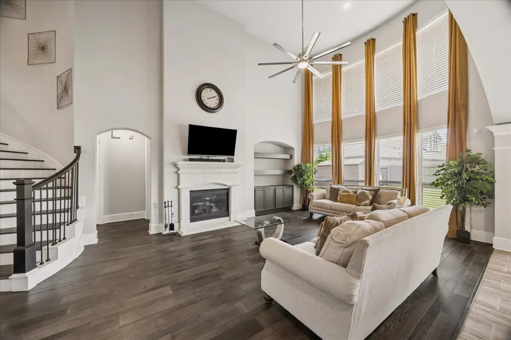 1907 Sapphire Pines Lane Rosenberg, TX 77469