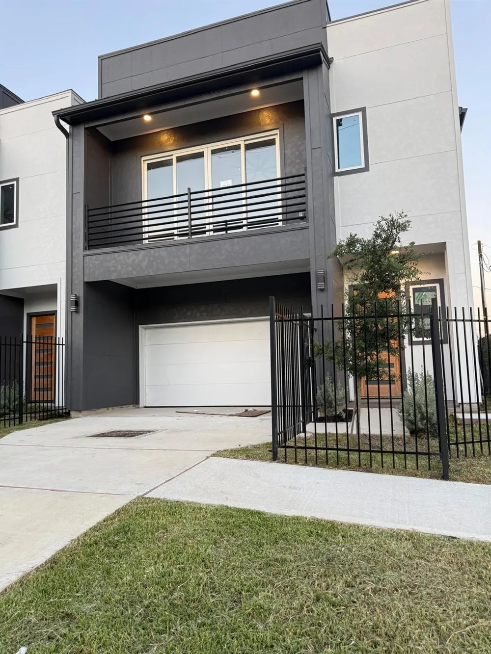 6844 Del Rio Street Houston, TX 77021