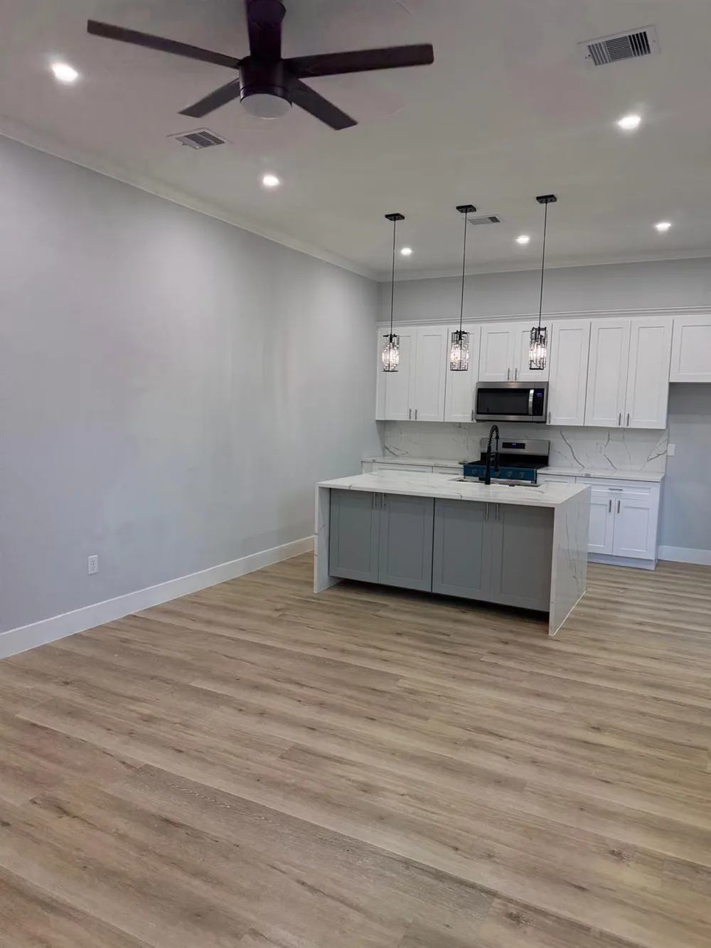 6844 Del Rio Street Houston, TX 77021