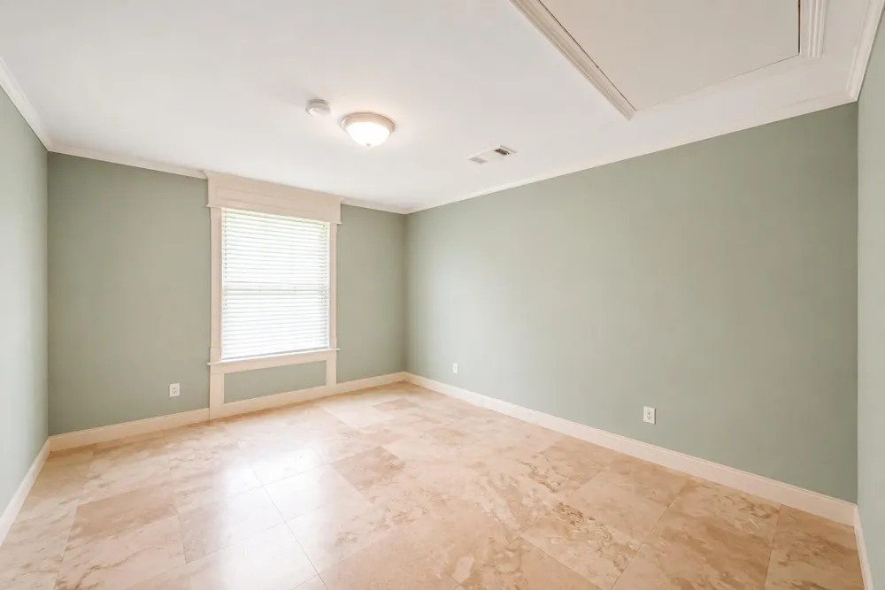 585 County Road 3796 Cleveland, TX 77328