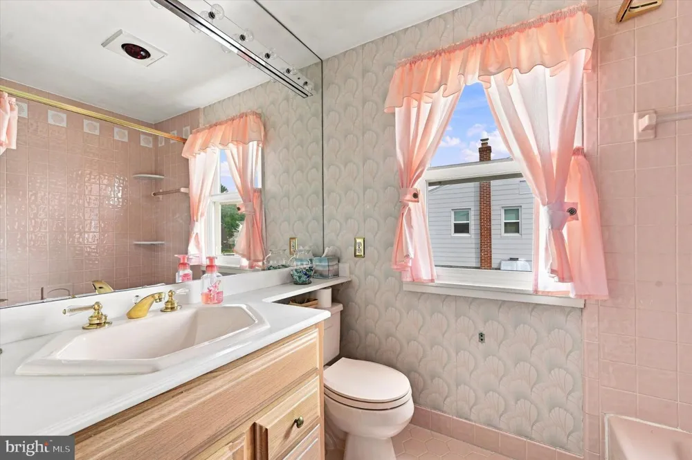 1324 PARKLANE ROAD Swarthmore, PA 19081