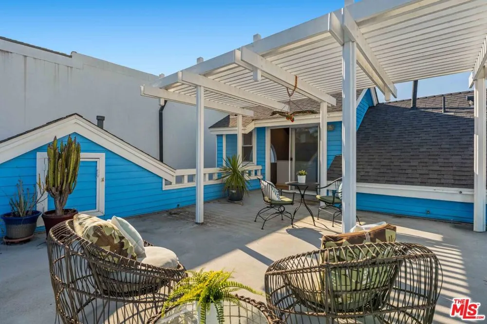 134 Roma Court Marina del Rey, CA 90292
