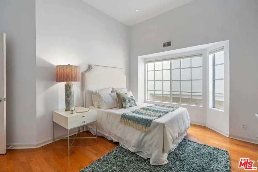 134 Roma Court Marina del Rey, CA 90292