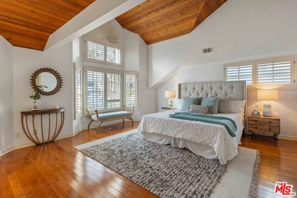 134 Roma Court Marina del Rey, CA 90292