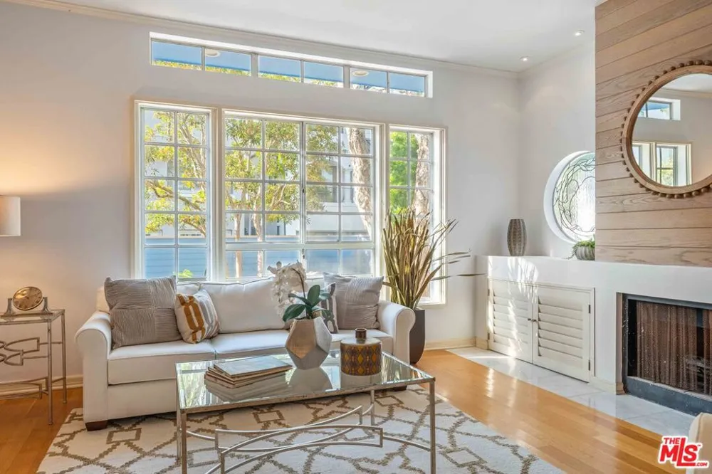 134 Roma Court Marina del Rey, CA 90292