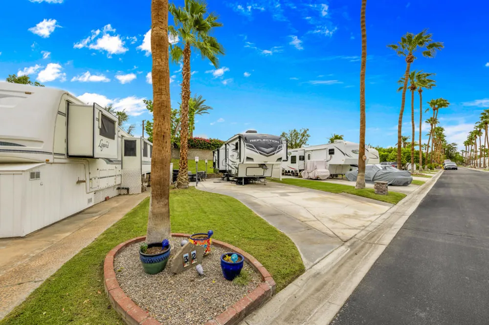 69411 Ramon Rd #32 Cathedral City, CA 92234