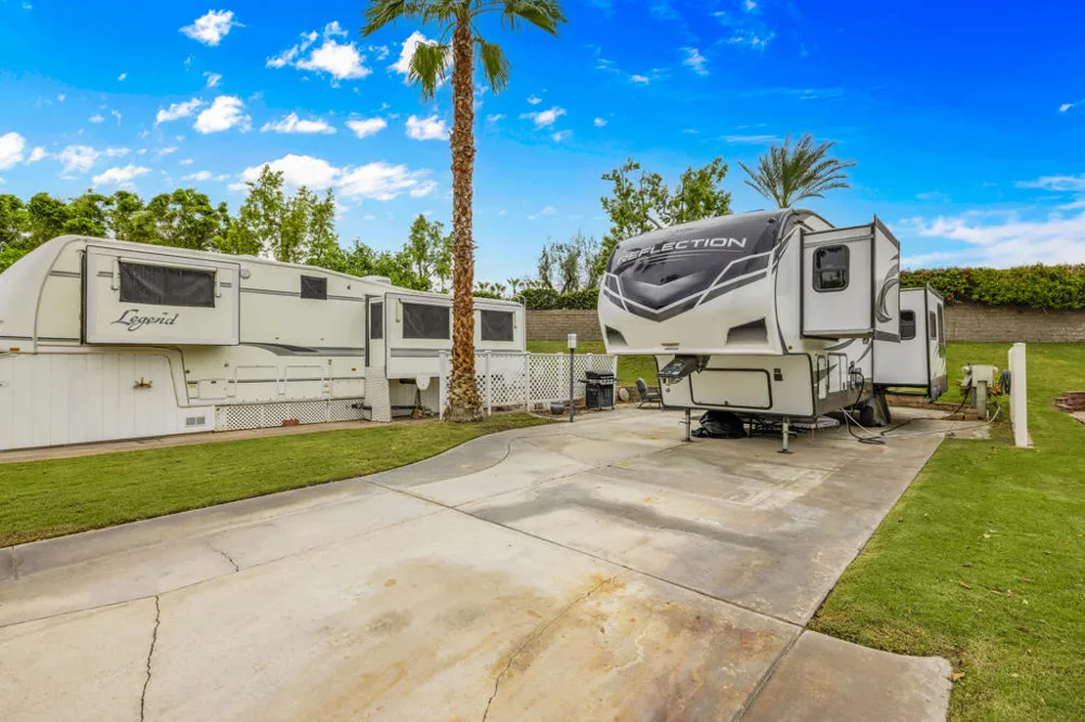 69411 Ramon Rd #32 Cathedral City, CA 92234