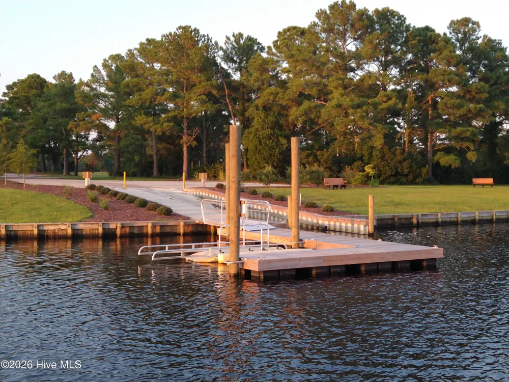 7211 Windward Drive New Bern, NC 28560