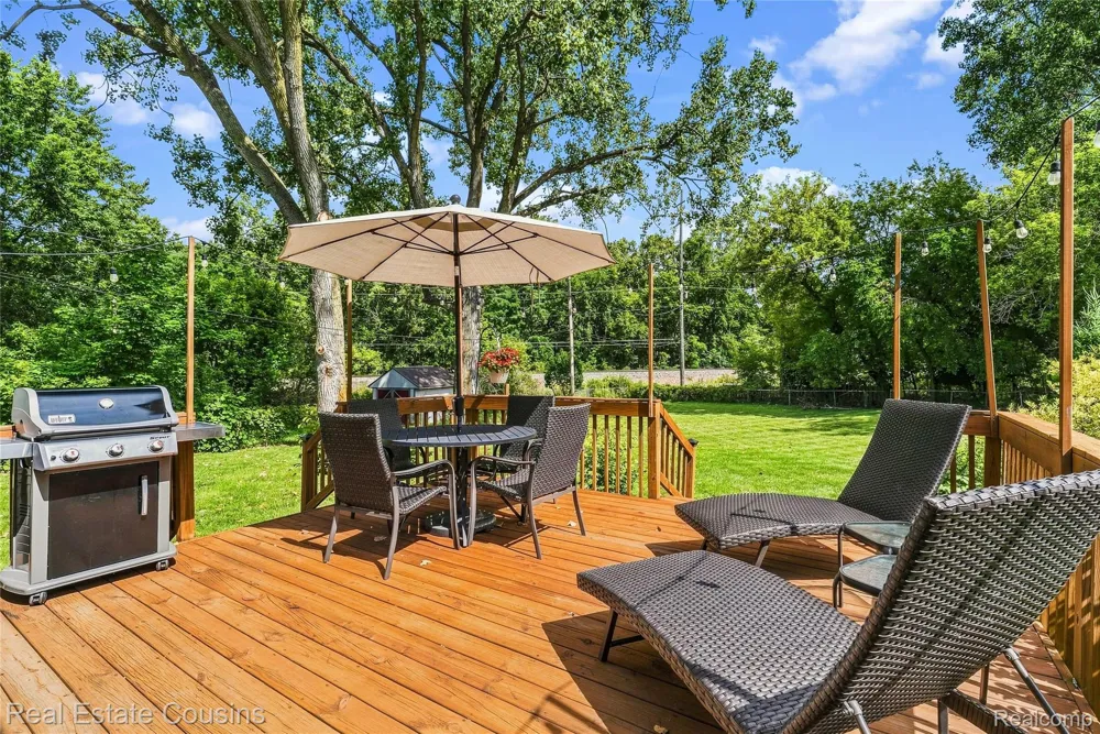 303 Park Lane Linden City, MI 48451