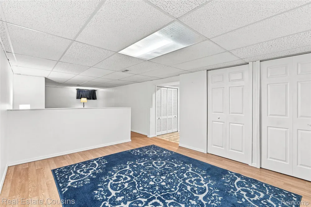 303 Park Lane Linden City, MI 48451