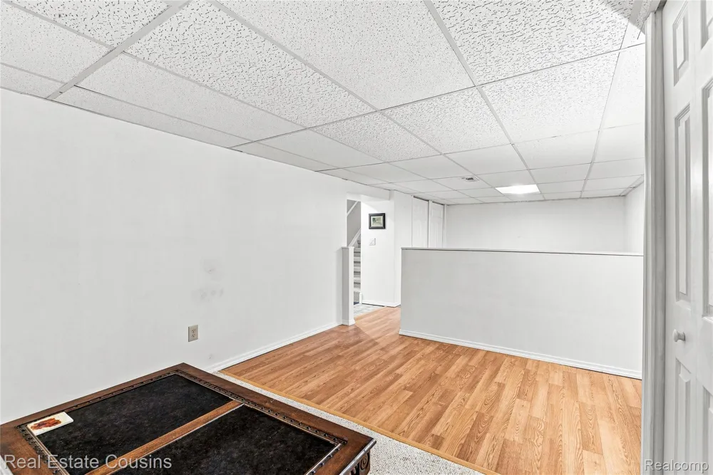 303 Park Lane Linden City, MI 48451