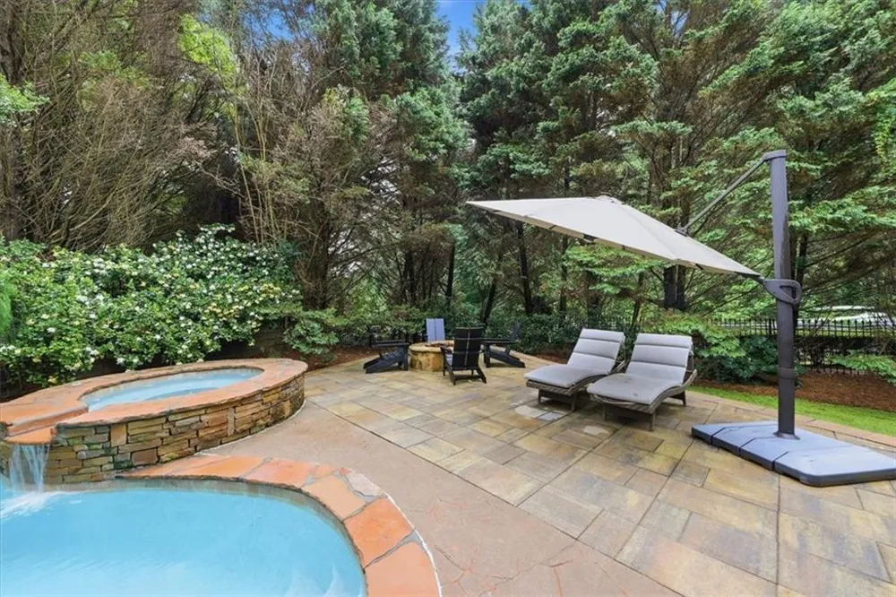 125 Stone Pond Lane Alpharetta, GA 30022