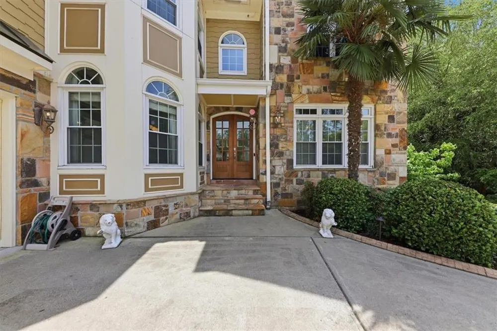 125 Stone Pond Lane Alpharetta, GA 30022