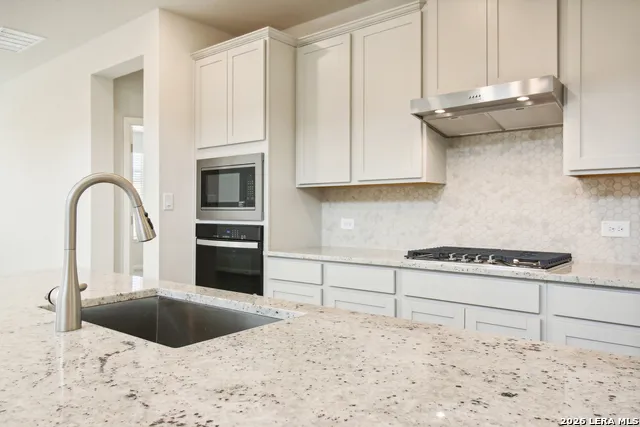 11349 Feather Vale San Antonio, TX 78254
