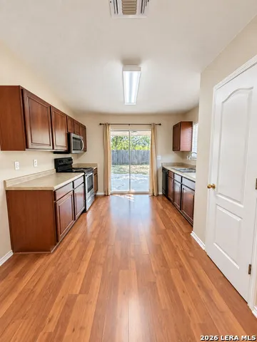 9215 Dublin Moor San Antonio, TX 78254